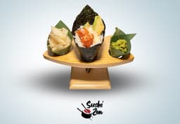 Spicy Salmon Temaki